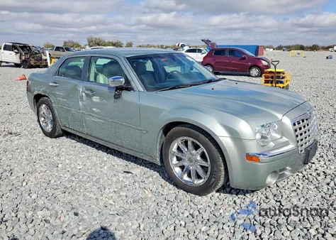 2006 Chrysler 300C z USA, uszkodzony, nr VIN 2C3KA63H06H107620